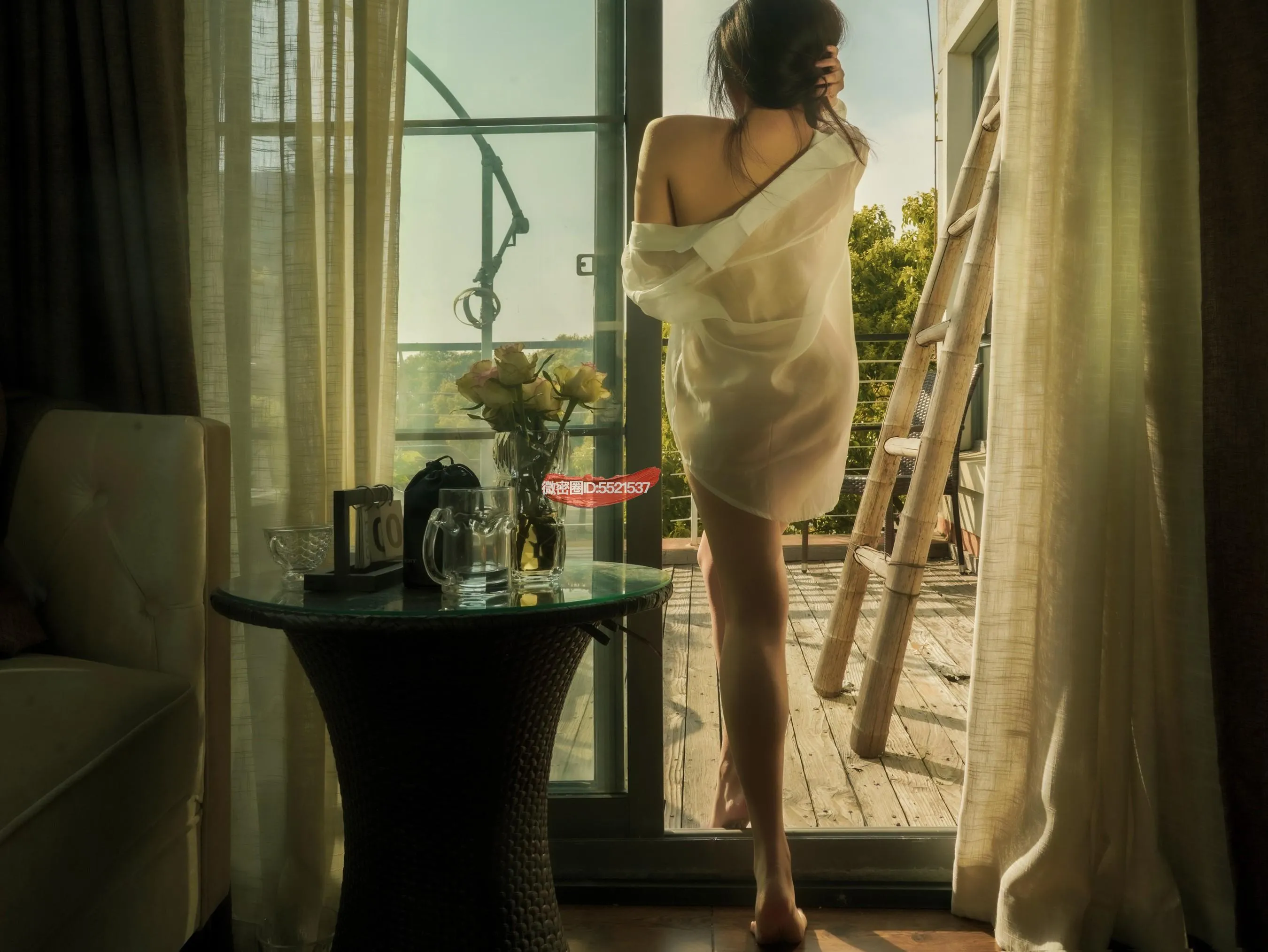 樱晚gigi – NO.67 被抚摸的衬衫 [20P]插图1